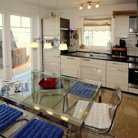 Holiday home Doppelhaushaelfte In Direkter Strandlage Mit Meerblick Im Ostseeresort Olpenitz