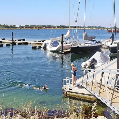 Doppelhaushaelfte In Direkter Strandlage Mit Meerblick Im Ostseeresort Olpenitz