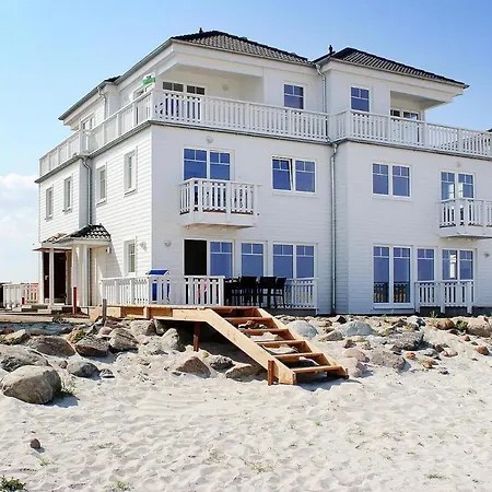 Holiday home Doppelhaushaelfte In Direkter Strandlage Mit Meerblick Im Ostseeresort Olpenitz Kappeln